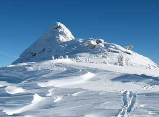 Approaching Needle Peak.