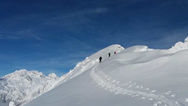 Photo from our touring day earlier in December. Good snow conditions are continuing in the west parts of Canada.